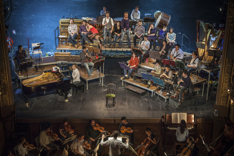 Le Balcon - ariadne auf naxos [written by Lola Gruber]