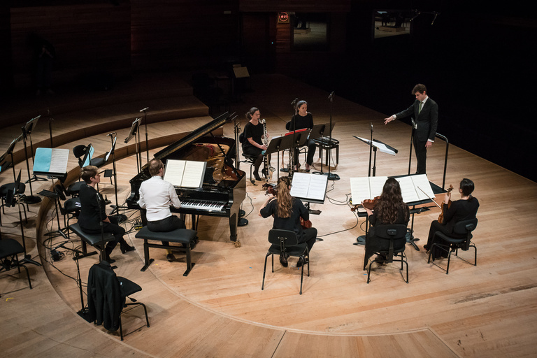 Le Balcon - Vortex Temporum